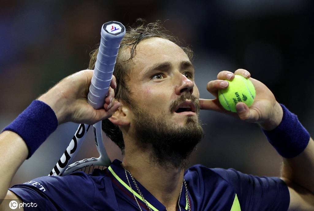 得佳绩等 得佳绩等